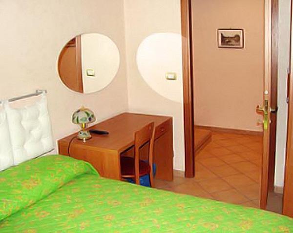 Saint Peter Holiday Rome Kamer foto
